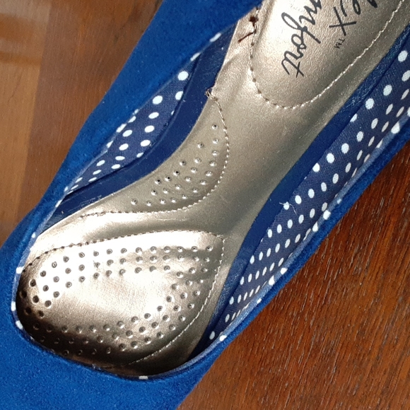 NWT open toe wedge heel shoes - Picture 12 of 12